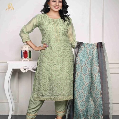 Women’s Stylish & Fashionable Three piece Design